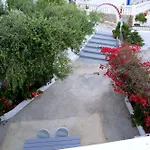 Avra Masouri