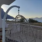 Avra * Masouri