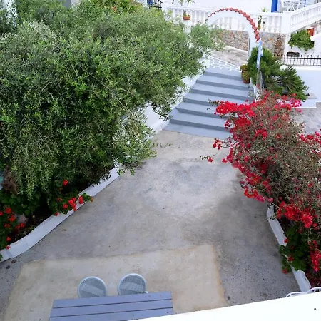 Avra Masouri