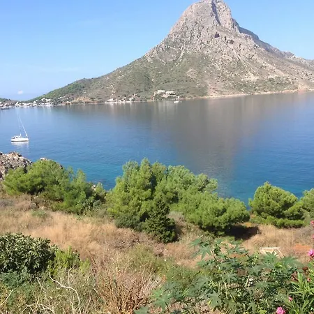 Avra * Masouri